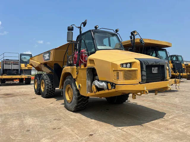 Camión todoterreno Caterpillar 730C