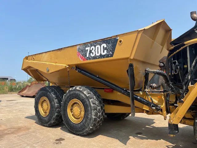 Camión todoterreno Caterpillar 730C - Image 4
