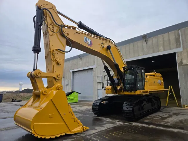 Excavadora Caterpillar 395
